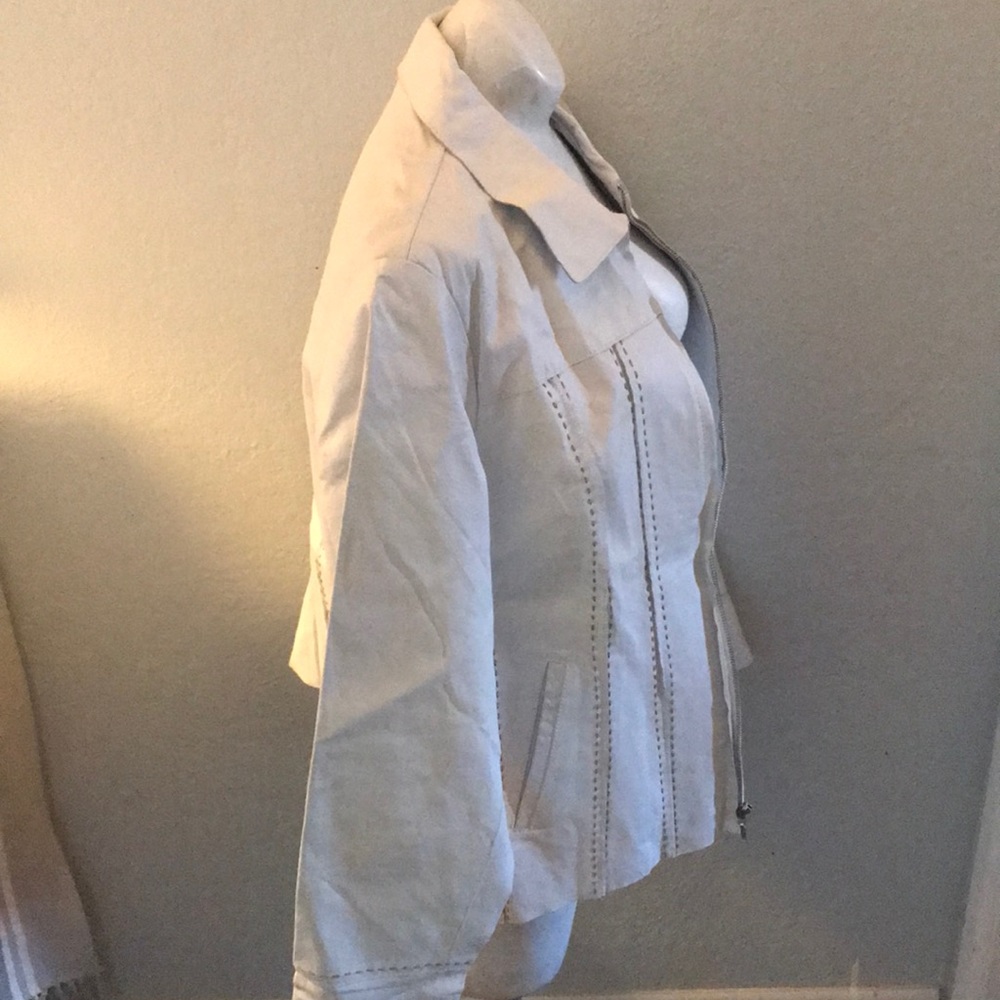 White leather jacket - Picture 2 of 4